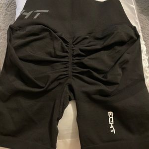 Brand New Echt Black Scunch Shorts ❤️